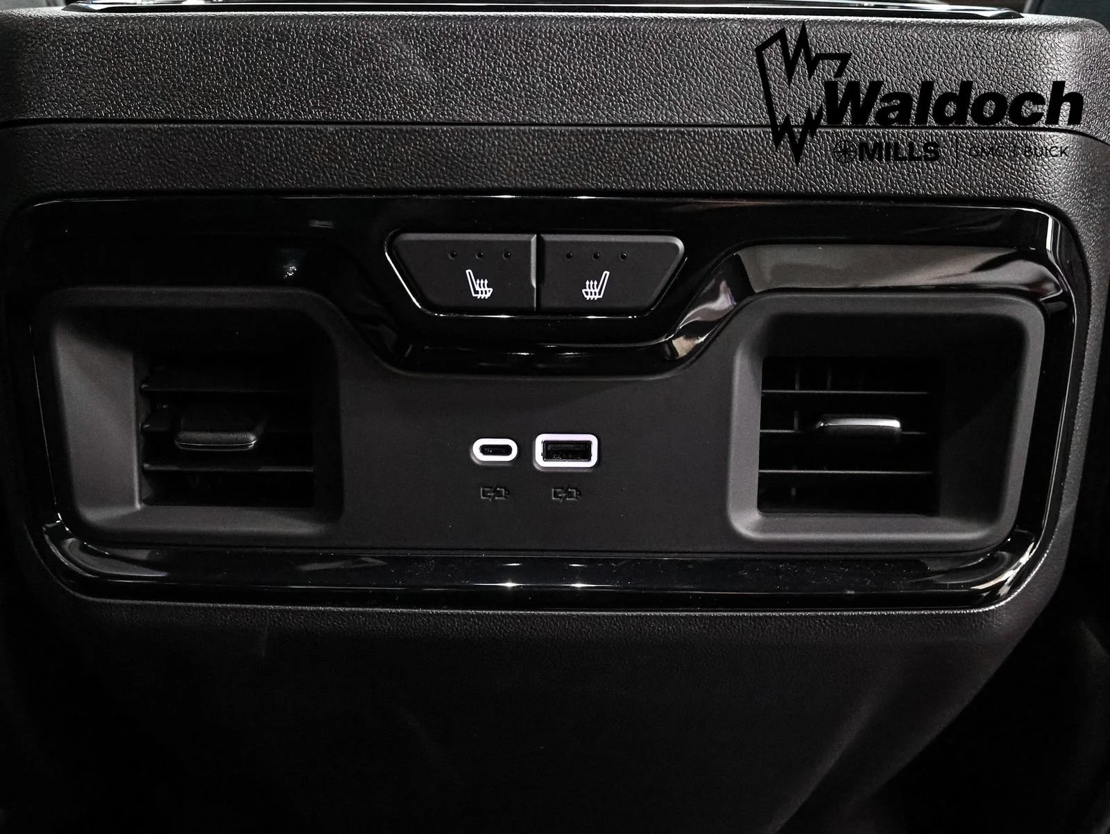 2026 GMC Sierra 1500 AT4 - Photo 28