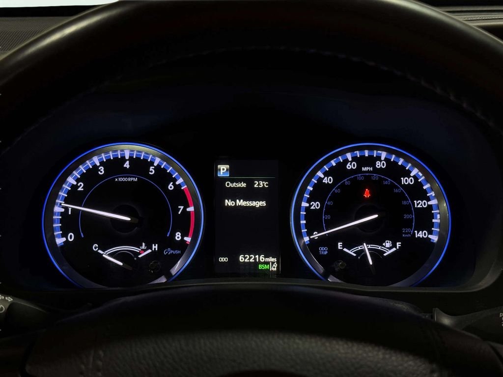 Used 2019 White Toyota XLE image 12