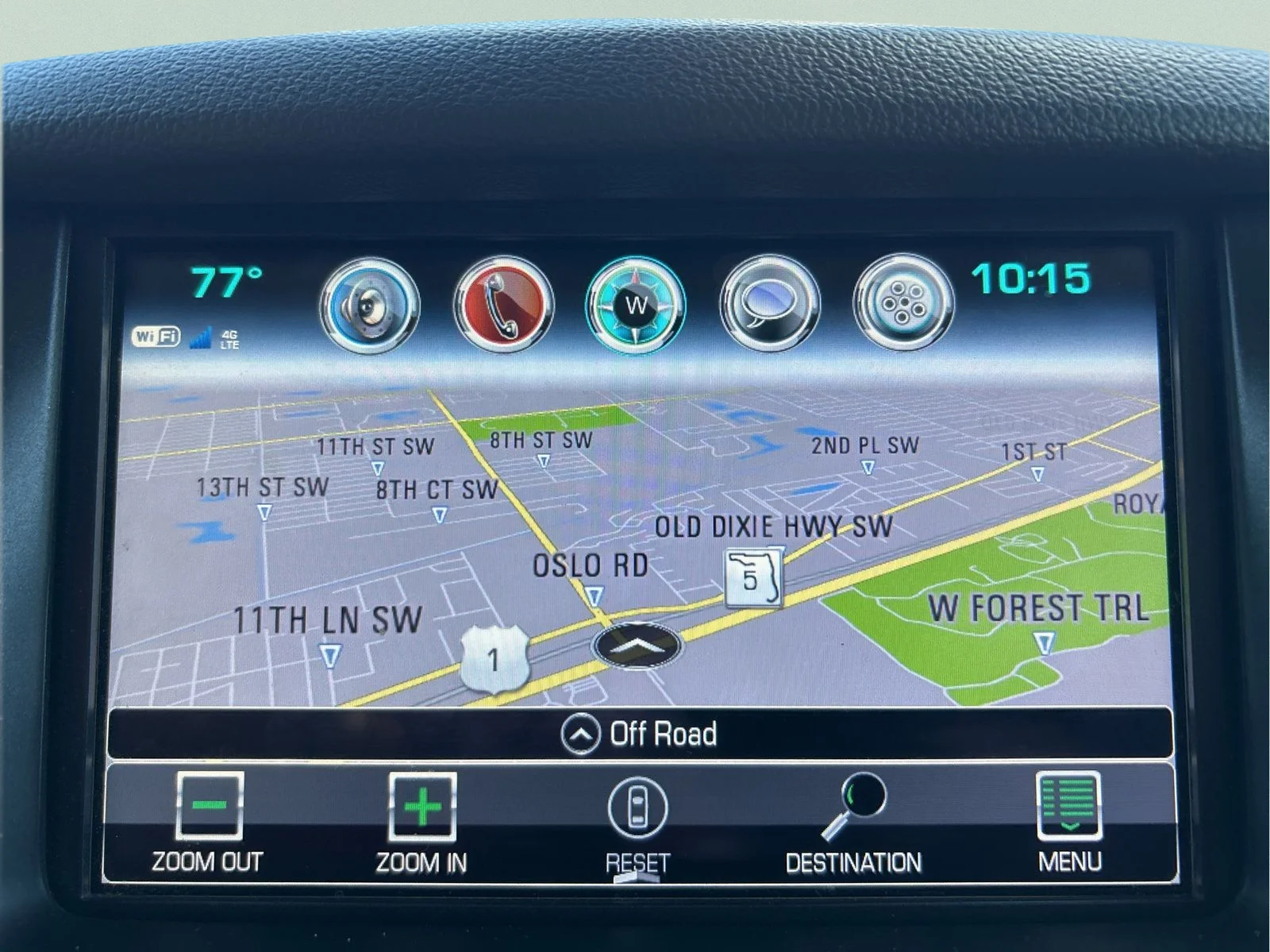 Used 2019 Pearl Chevrolet Premier image 16