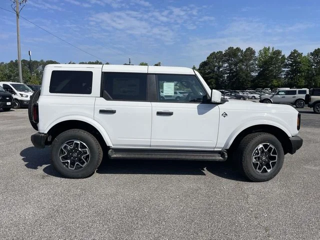 New 2026 White Ford Outer Banks image 2