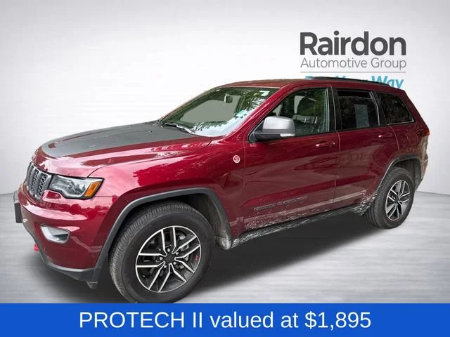 Used 2020 Velvet Red Pearlcoat Jeep Trailhawk image 3