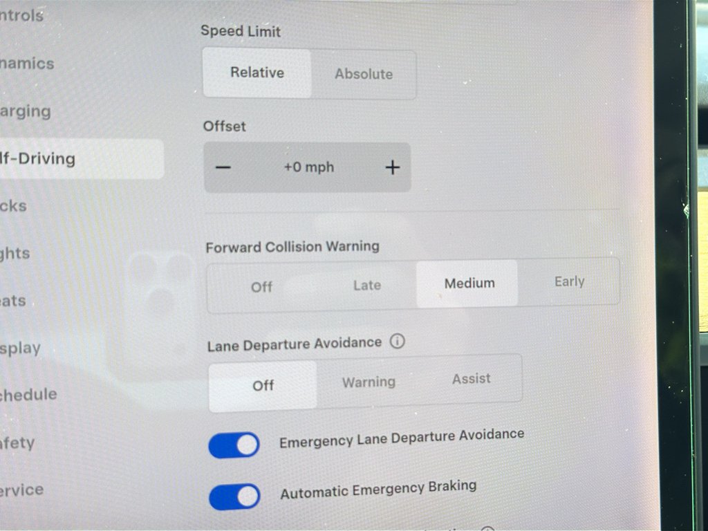 Used 2018 Deep Blue Metallic Tesla Long Range Battery image 12