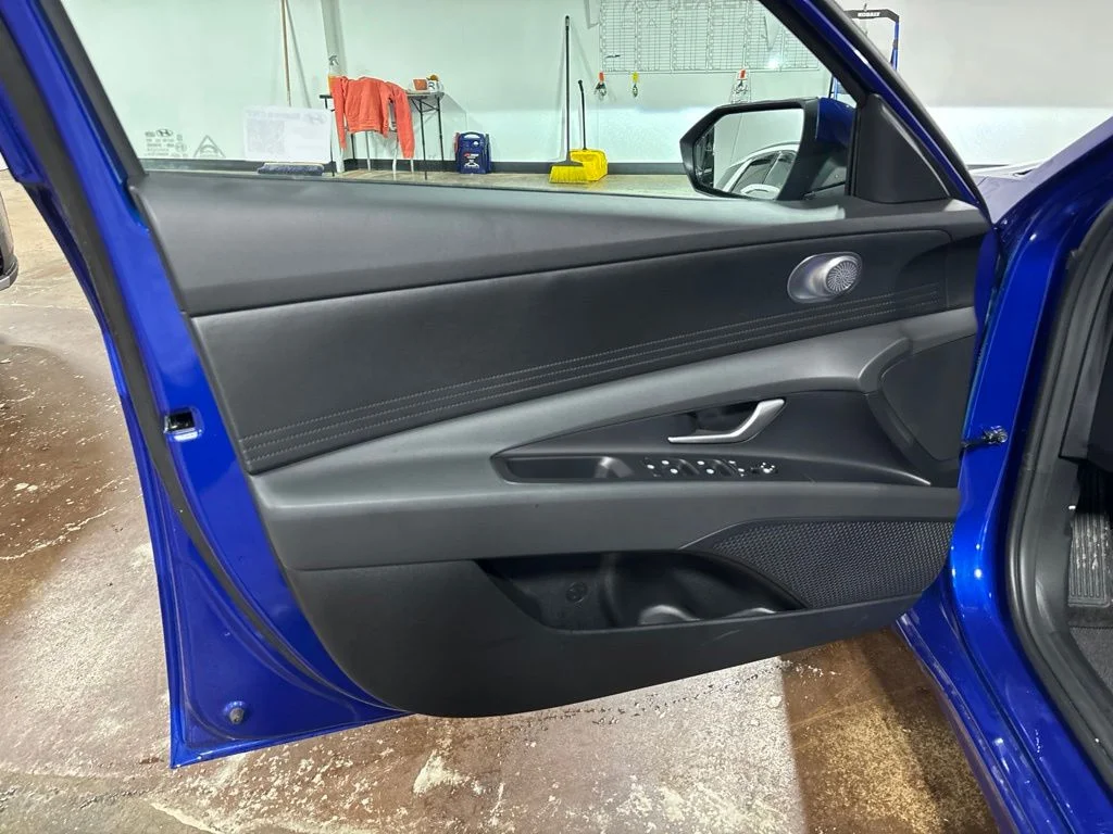 New 2025 Blue Hyundai SE image 9