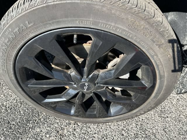 Used 2023 Silver Kia SX image 21