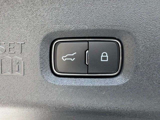 Used 2025 Gray Ford Tremor image 11