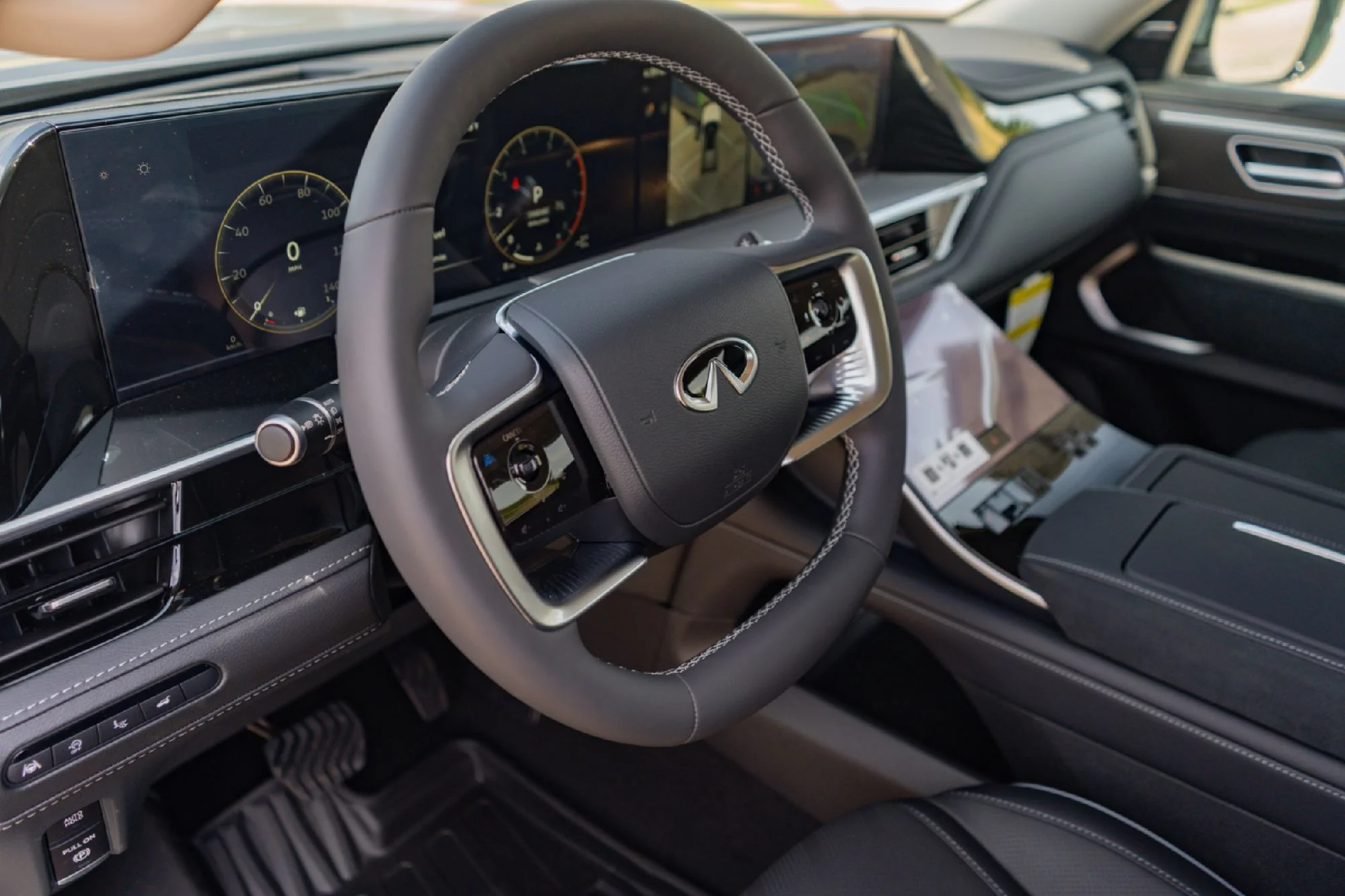 New 2027 DYNAMIC METAL INFINITI Luxe 4WD image 8