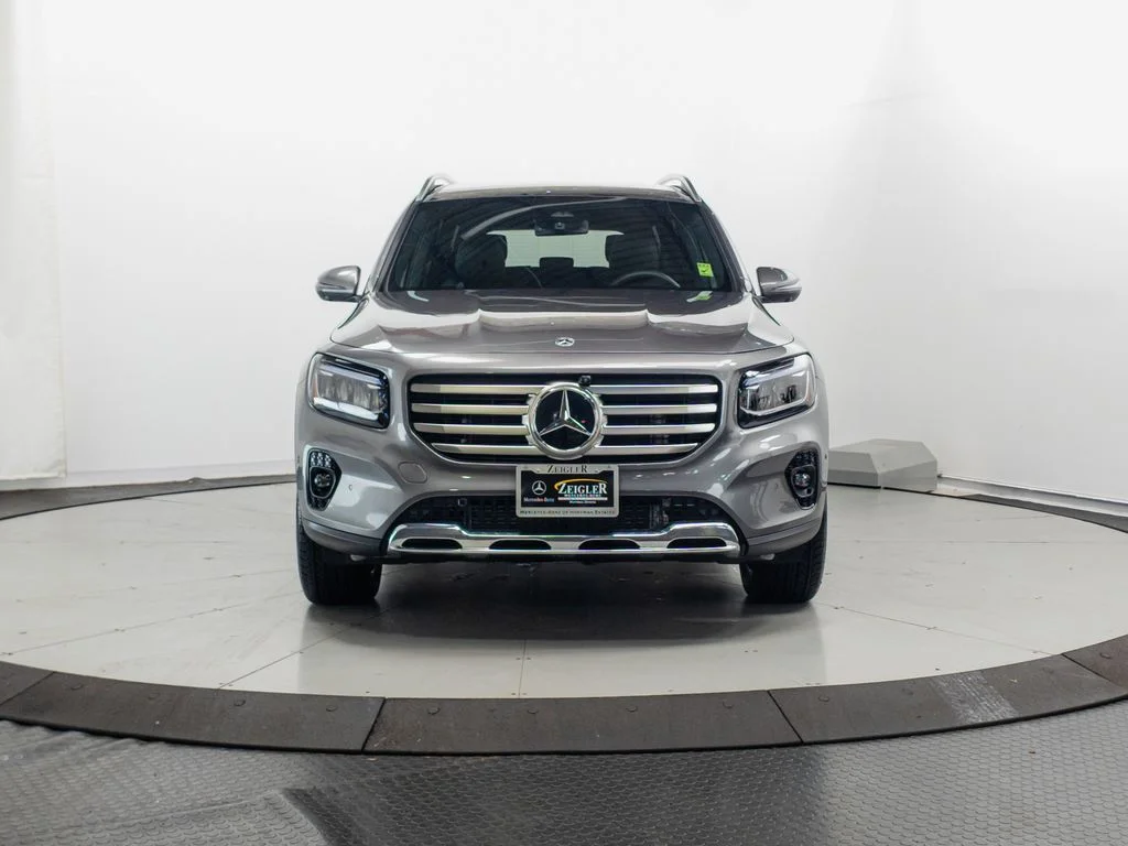 Certified Used 2026  Mercedes-Benz GLB 250 image 2