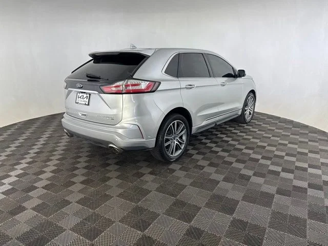 Used 2019 Silver Ford Titanium image 7