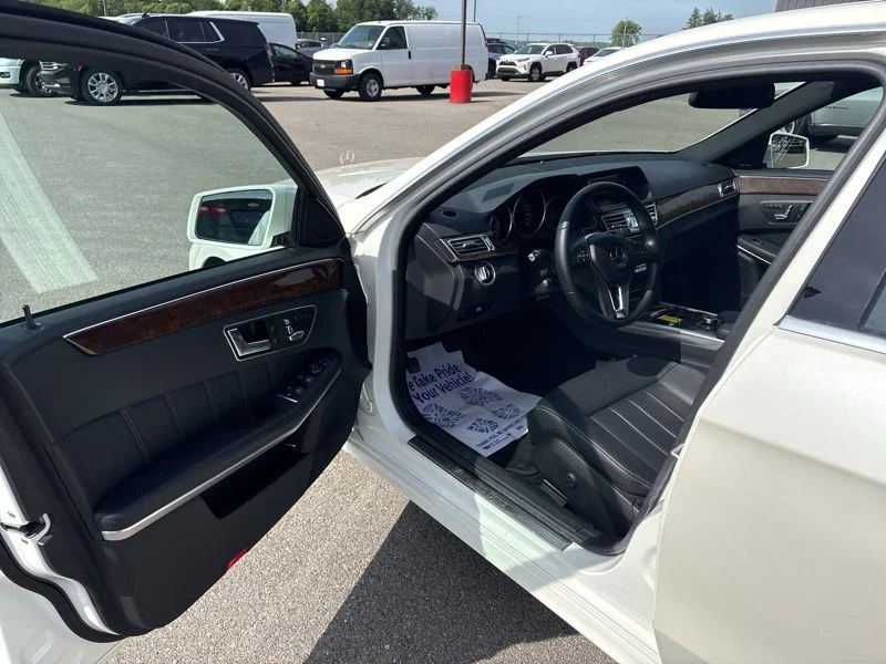 Used 2016  Mercedes-Benz E 350 image 17