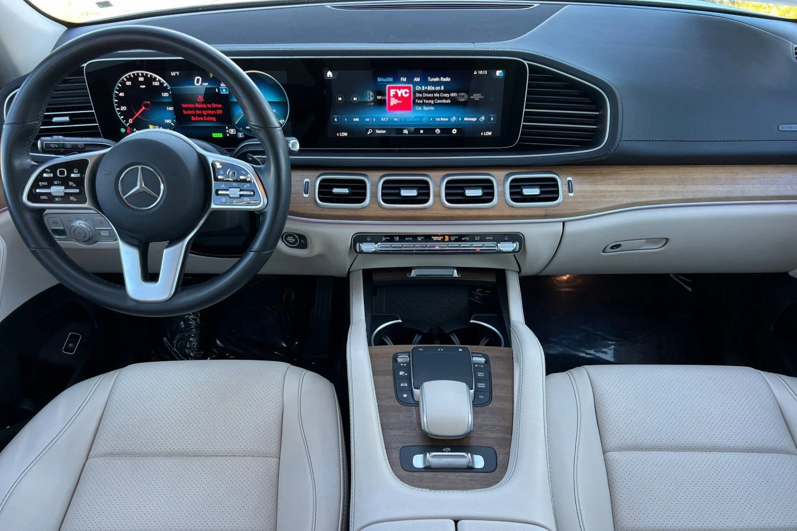 Used 2023 Polar White Mercedes-Benz 4MATIC® image 3