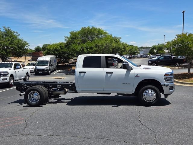 New 2026 Bright White Clear-Coat Exterior Paint RAM Tradesman image 12