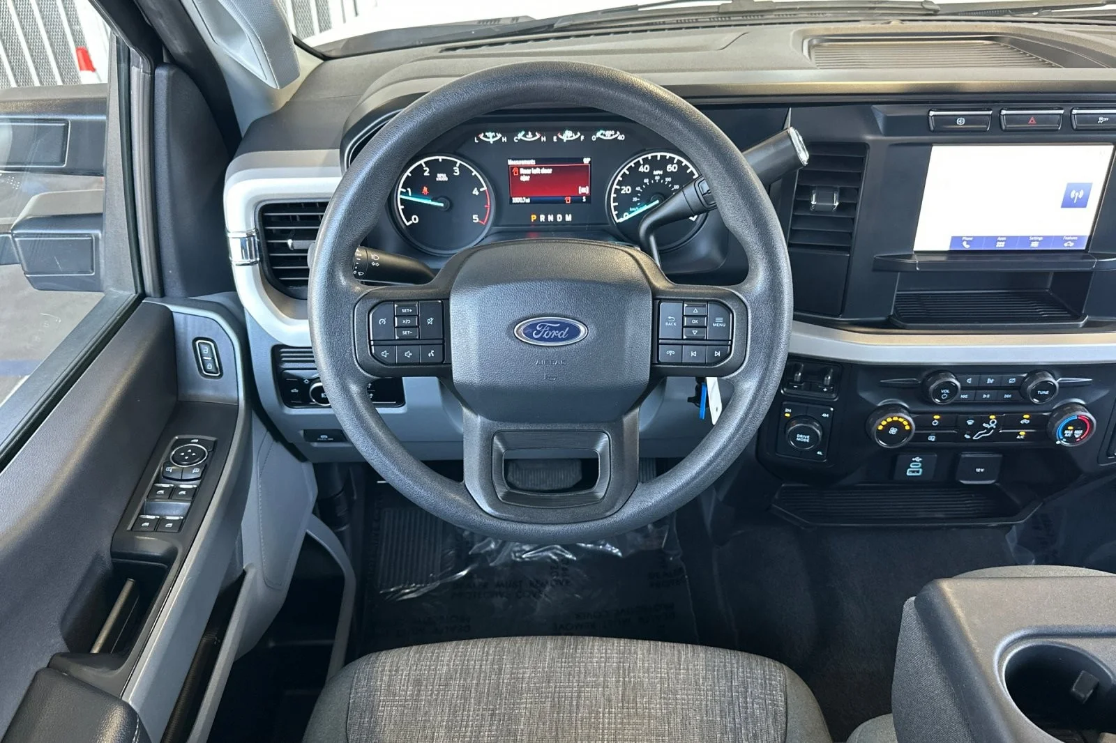 2024 Ford F-350 Super Duty XLT - Photo 13