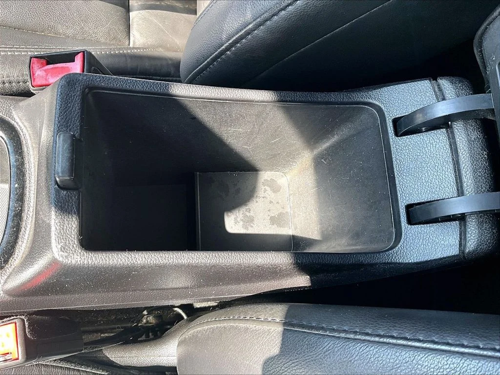 Used 2017 Gray Chevrolet Premier image 32