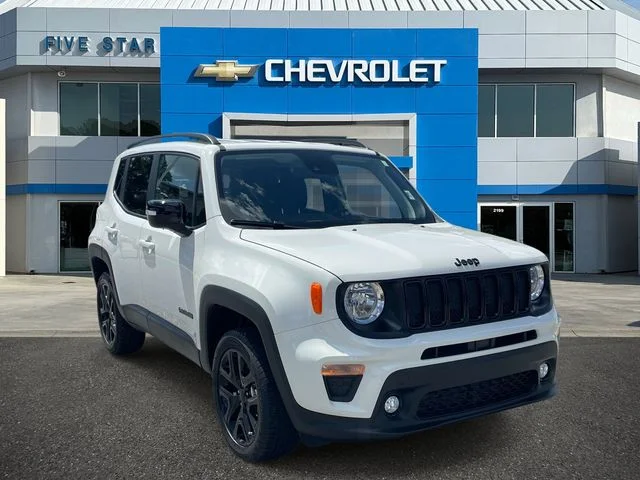 Used 2023 White Jeep Altitude image 1