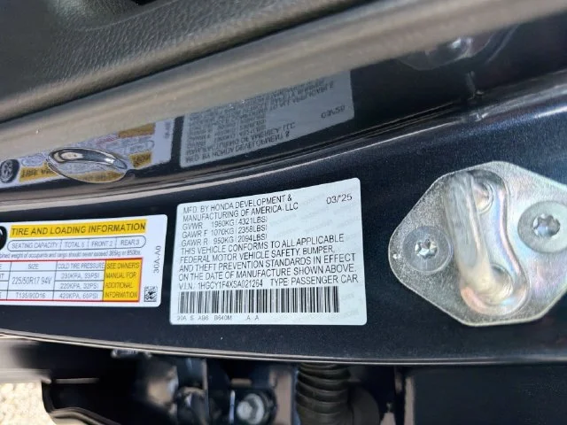 Used 2025  Honda SE image 33