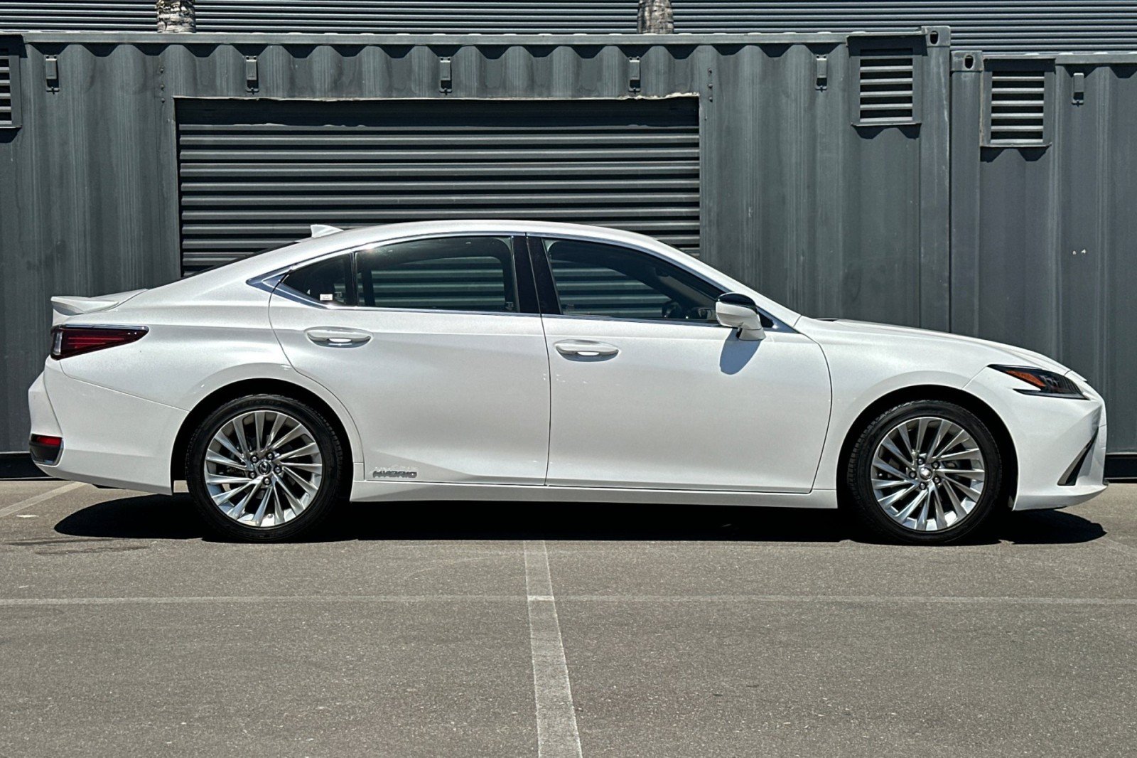 Used 2019 WHITE Lexus ES 300h image 9