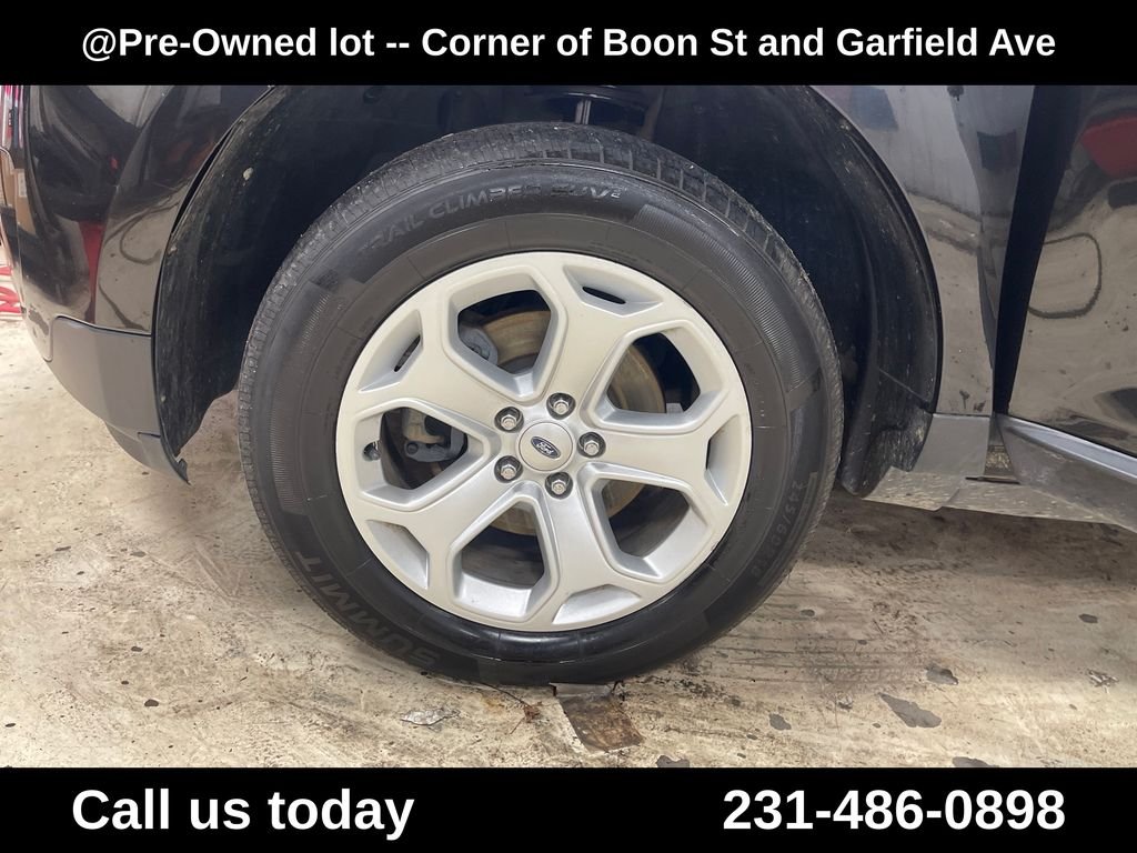 Used 2014 Black Ford SEL image 11