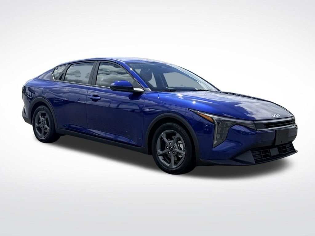 Used 2025 Blue Kia LXS image 8