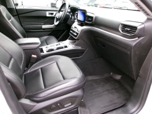 Certified Used 2022 Star White Ford XLT image 4