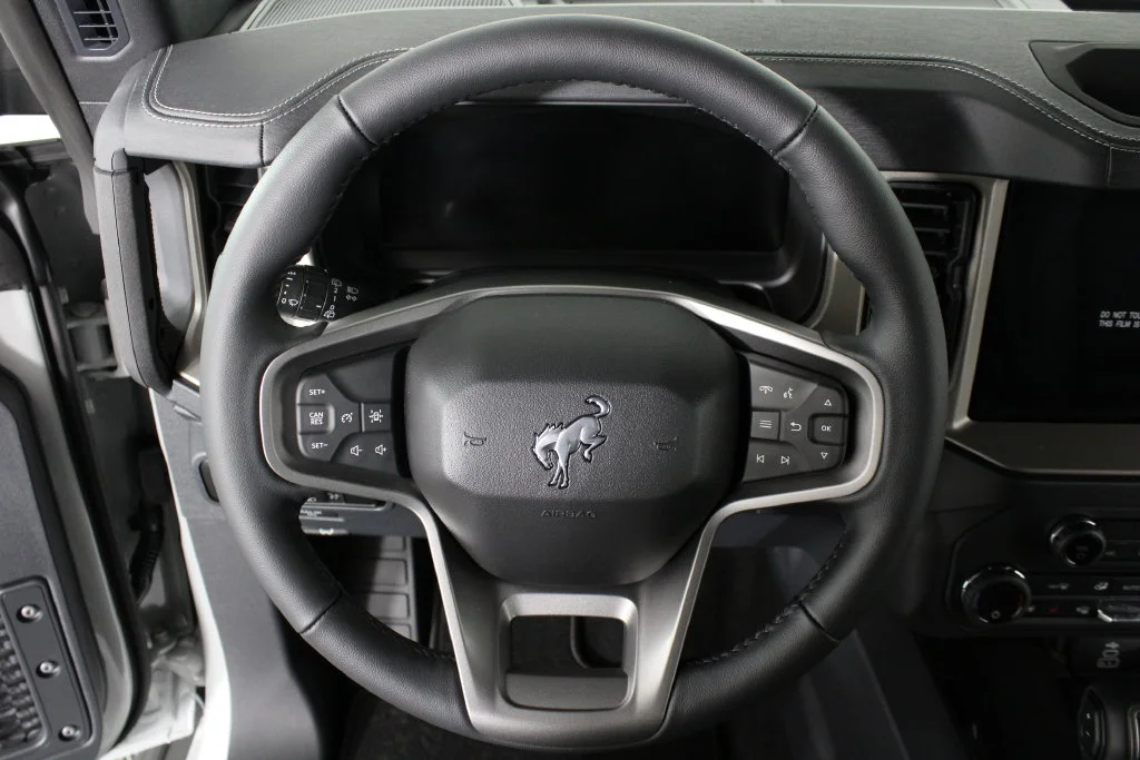 New 2026 Avalanche Gray Ford Outer Banks image 21