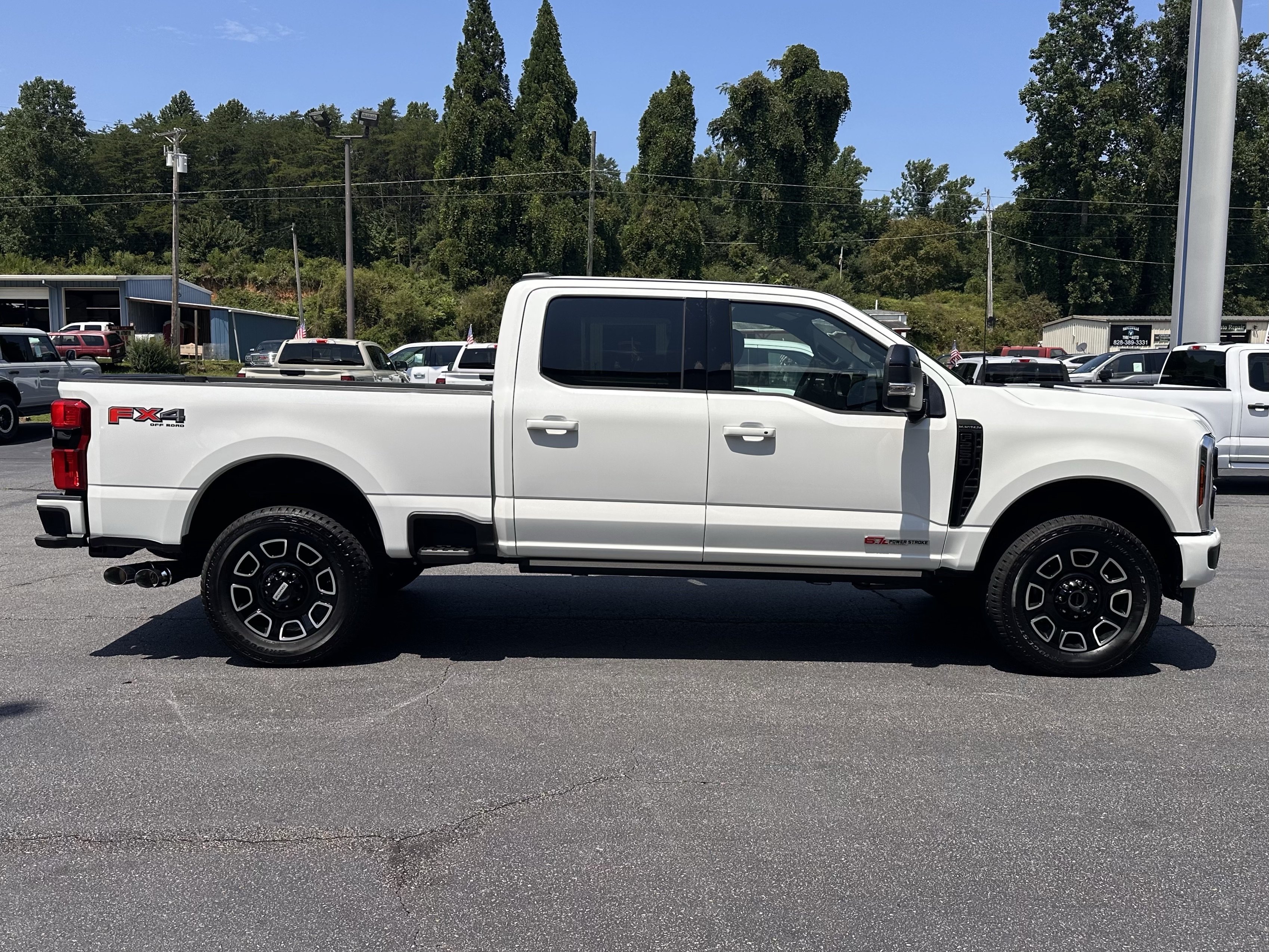 Used 2026 Star White Ford Platinum image 5
