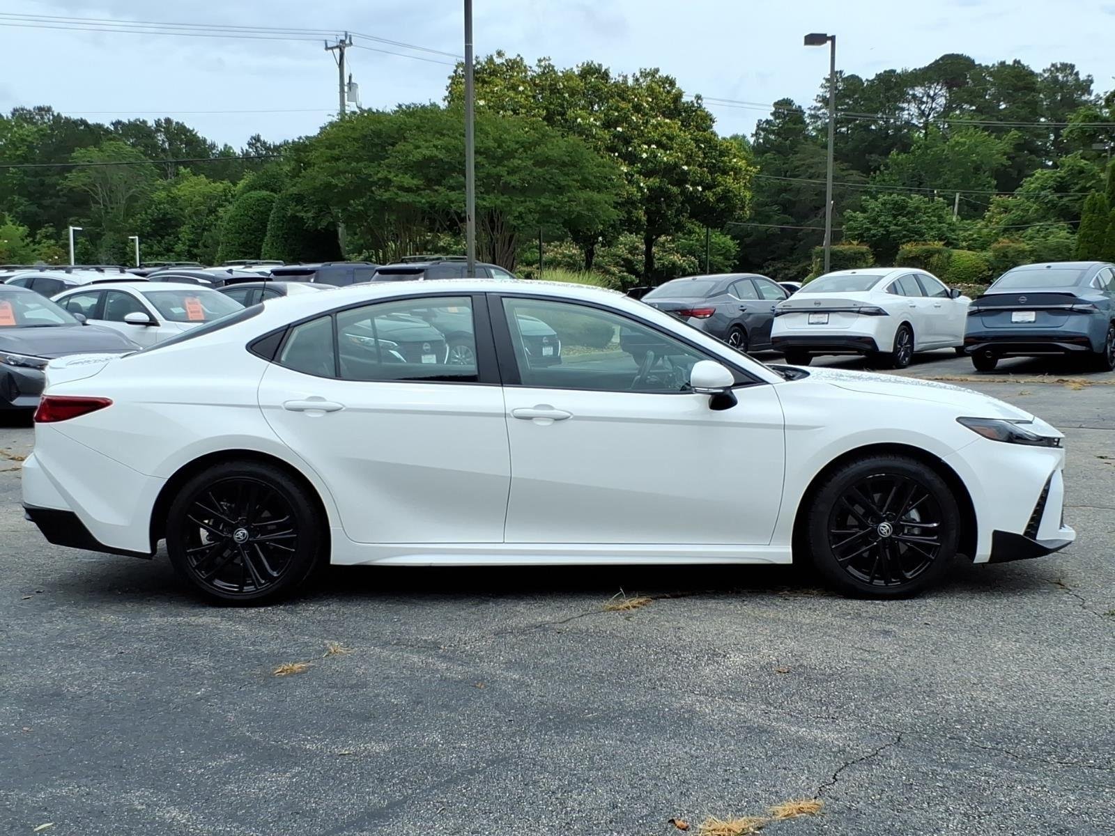 Used 2025 WHITE TOYOTA  image 6