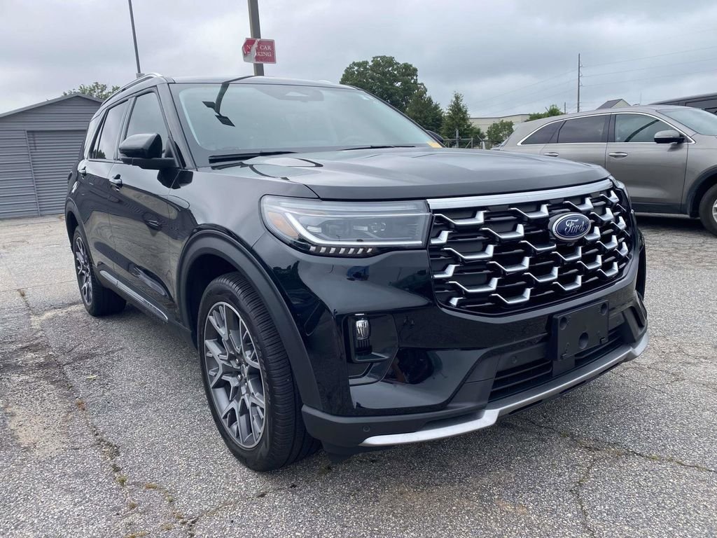 2025 Ford Explorer Platinum 4WD (PL535)'s photo
