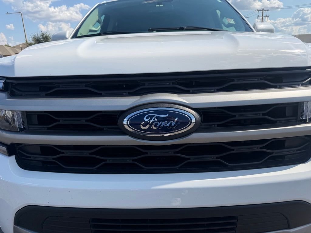 Used 2024 White Ford XLT image 8