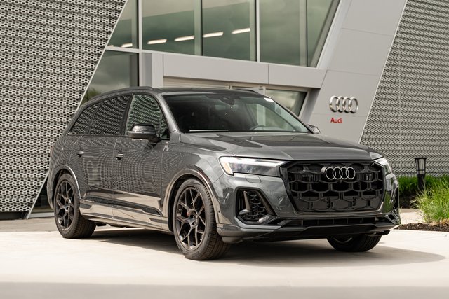 2026 Audi SQ7 Premium Plus