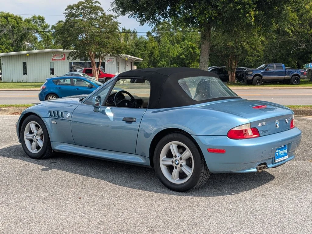 Used 2000 Blue BMW 2.3 image 3