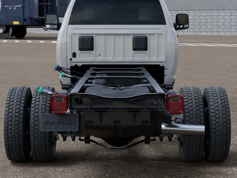New 2026 Bright White Clear-Coat Exterior Paint RAM Tradesman image 13