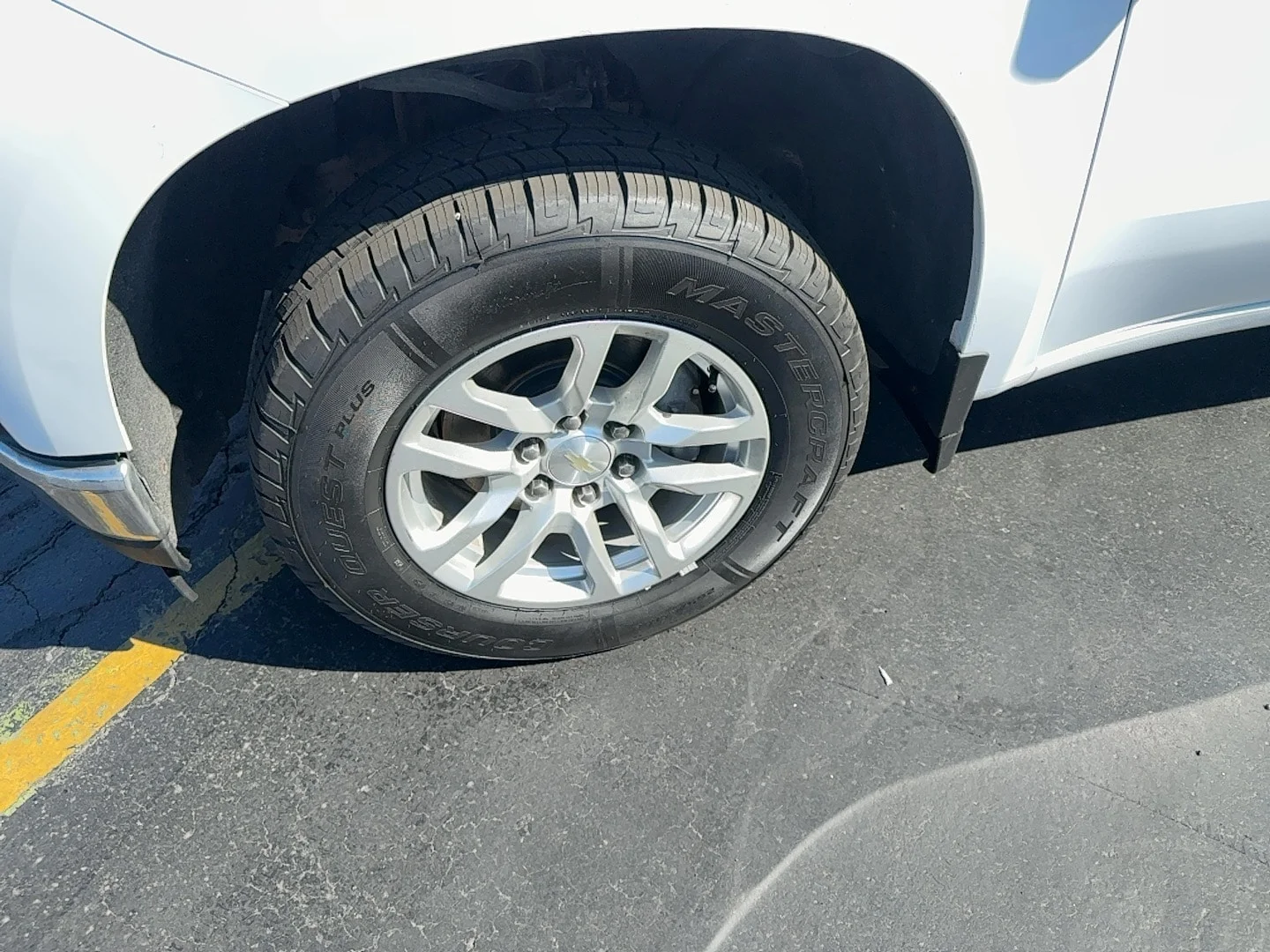 Used 2019 White Chevrolet LT image 8