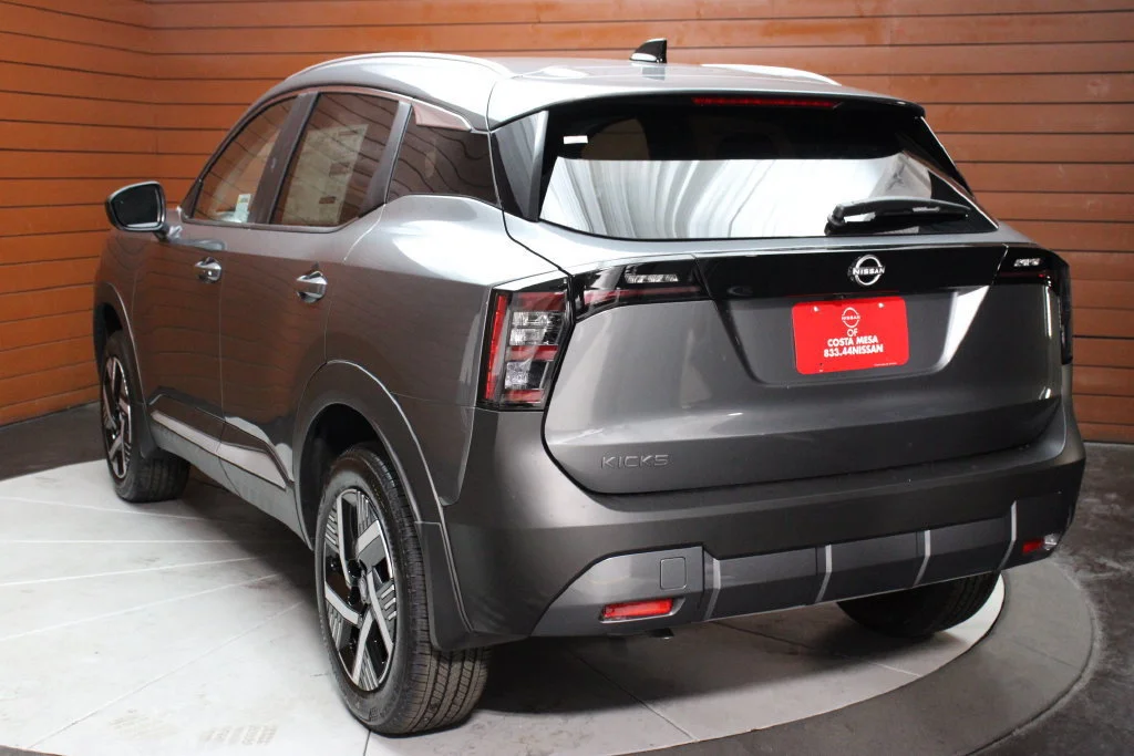New 2027 Gun Metallic Nissan SV image 17