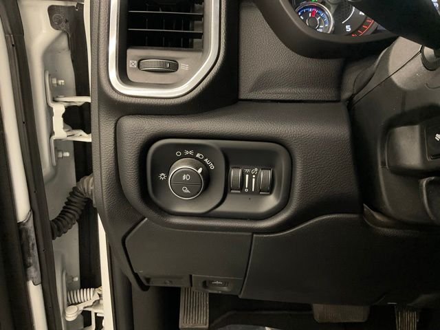 Used 2022 White Ram Laramie image 15