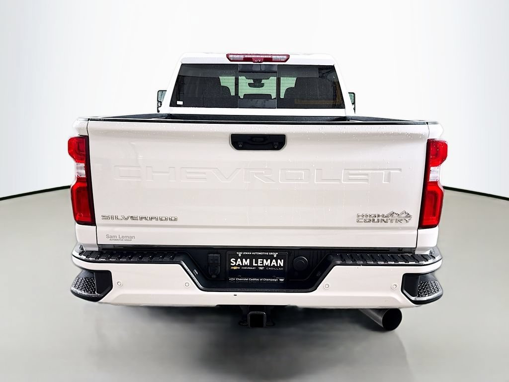 Used 2022 Summit White Chevrolet High Country image 6