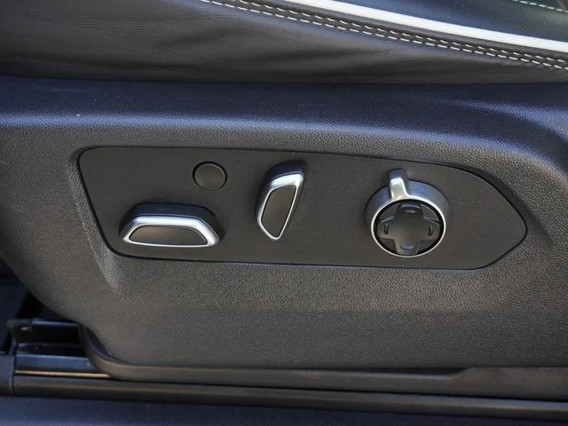 Used 2025 Gray GMC AT4X image 21