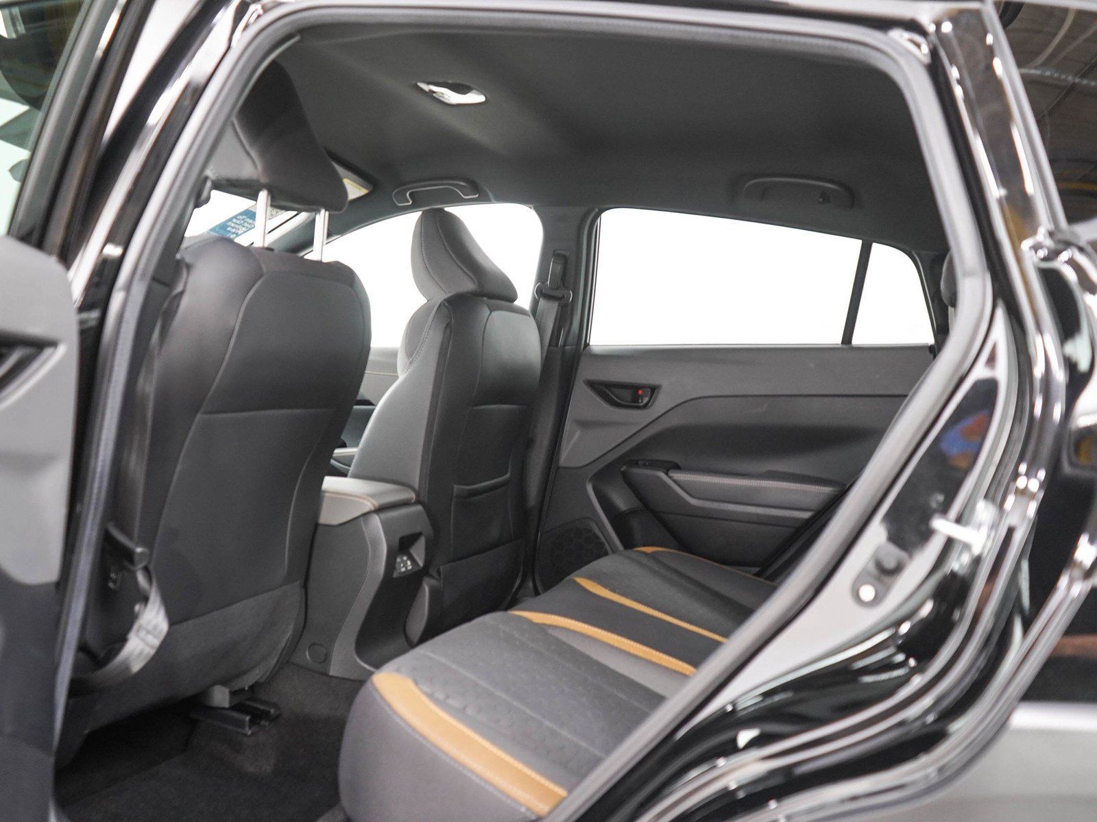 Used 2024 Crystal Black Pearl Subaru Sport image 17