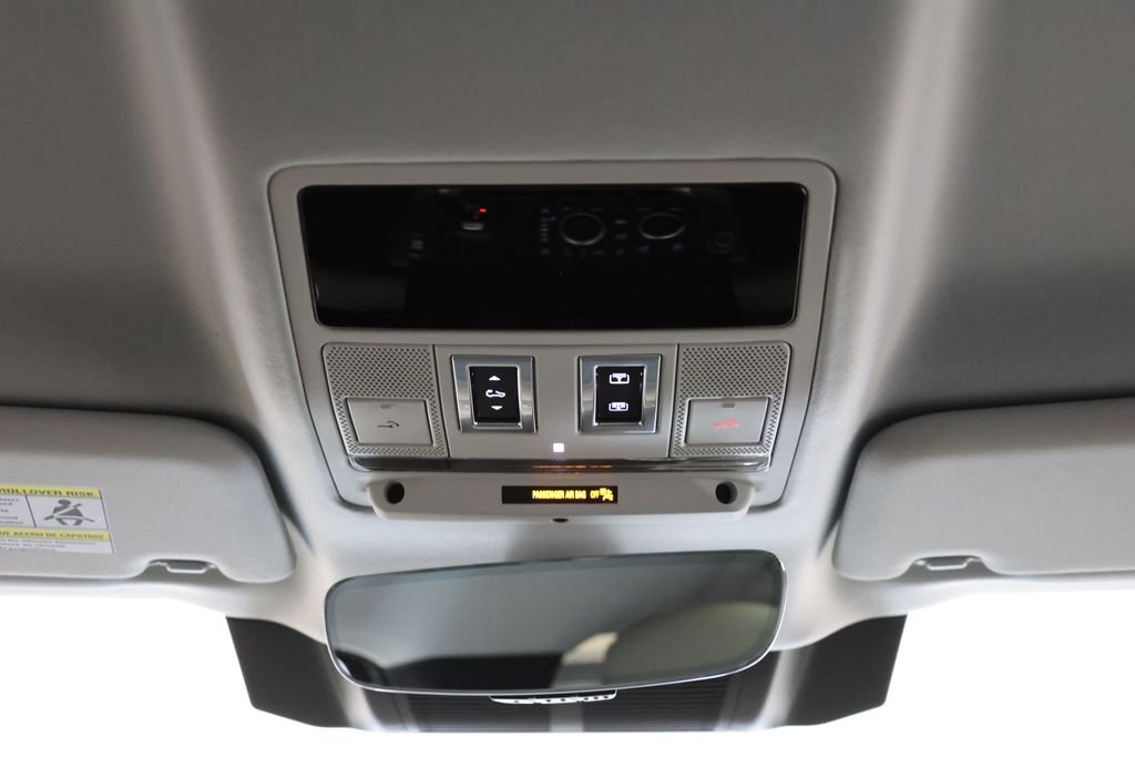 New 2026 Woolstone Green Land Rover S image 12
