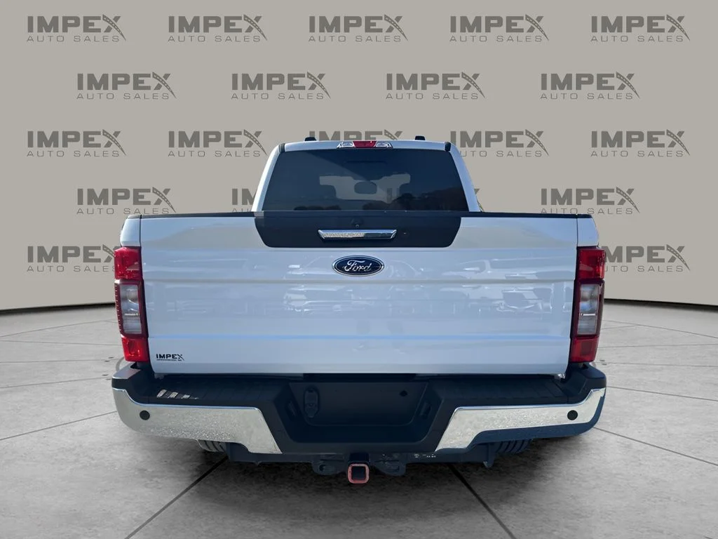 Used 2022 White Ford Lariat image 4