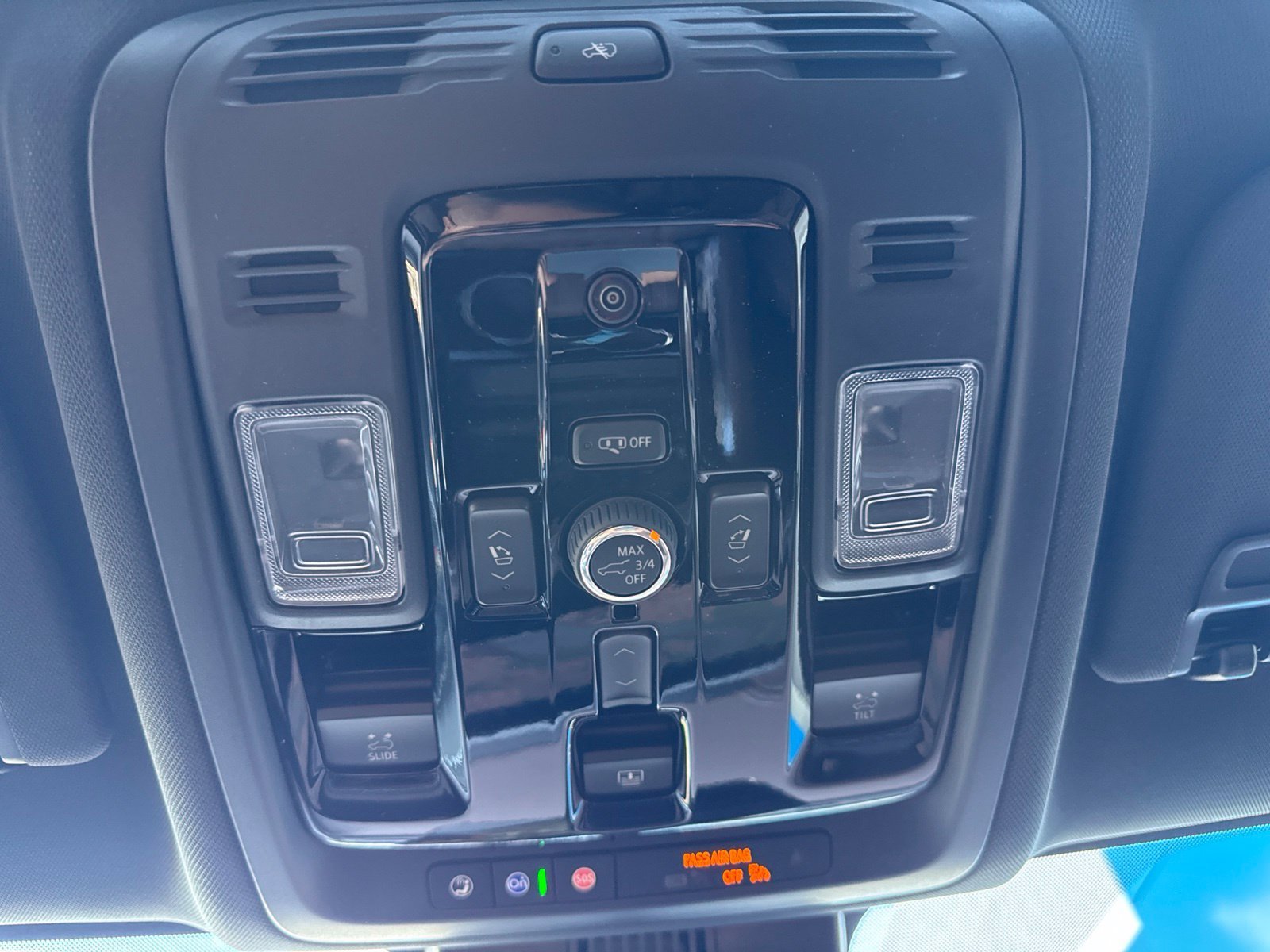 New 2026 Polar White Tricoat Chevrolet High Country Deluxe with 24in Wheels - Technology & Entertainment - Super Cruise - Panoramic Sunroof - Get Active Package image 31