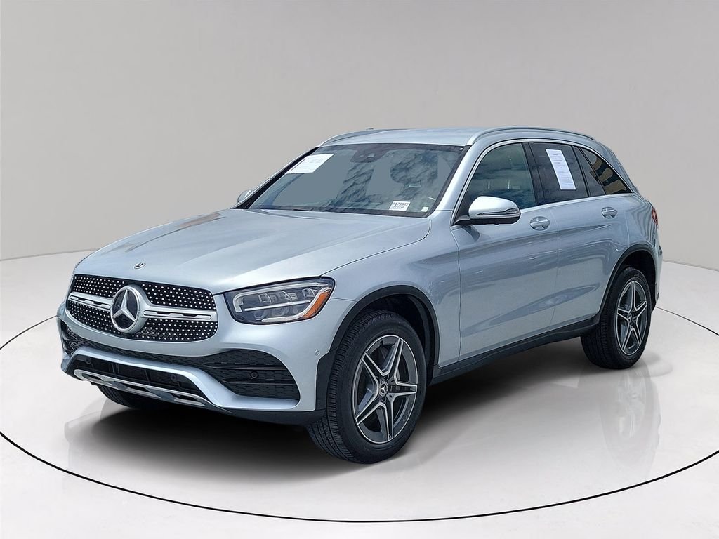 Certified Used 2022 Silver Mercedes-Benz GLC 300 image 3