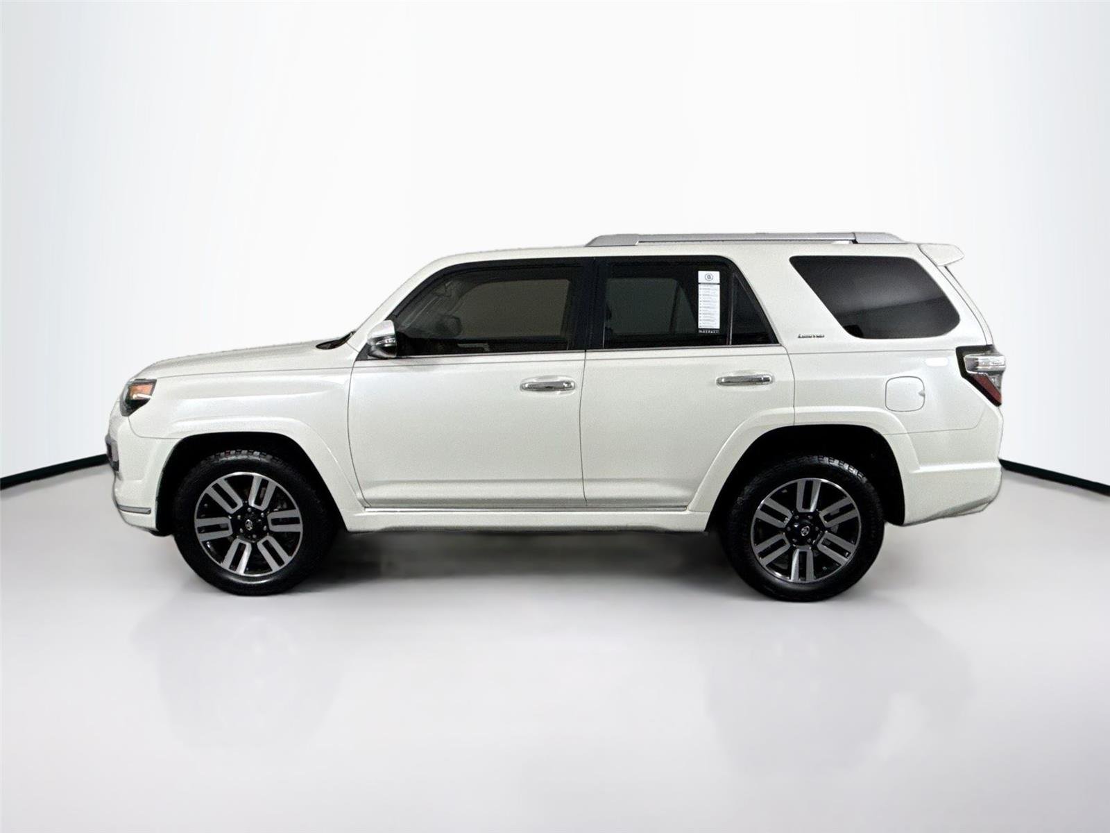 Used 2020 Blizzard Pearl Toyota Limited image 14
