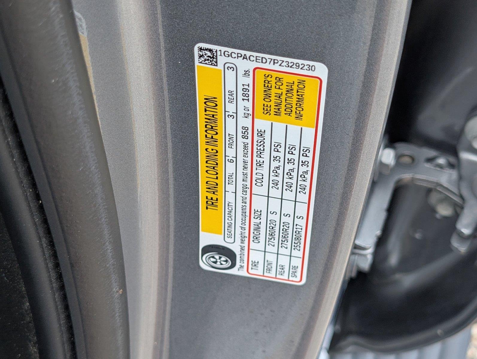 Used 2023 STERLING GRAY METALLIC Chevrolet LT image 15