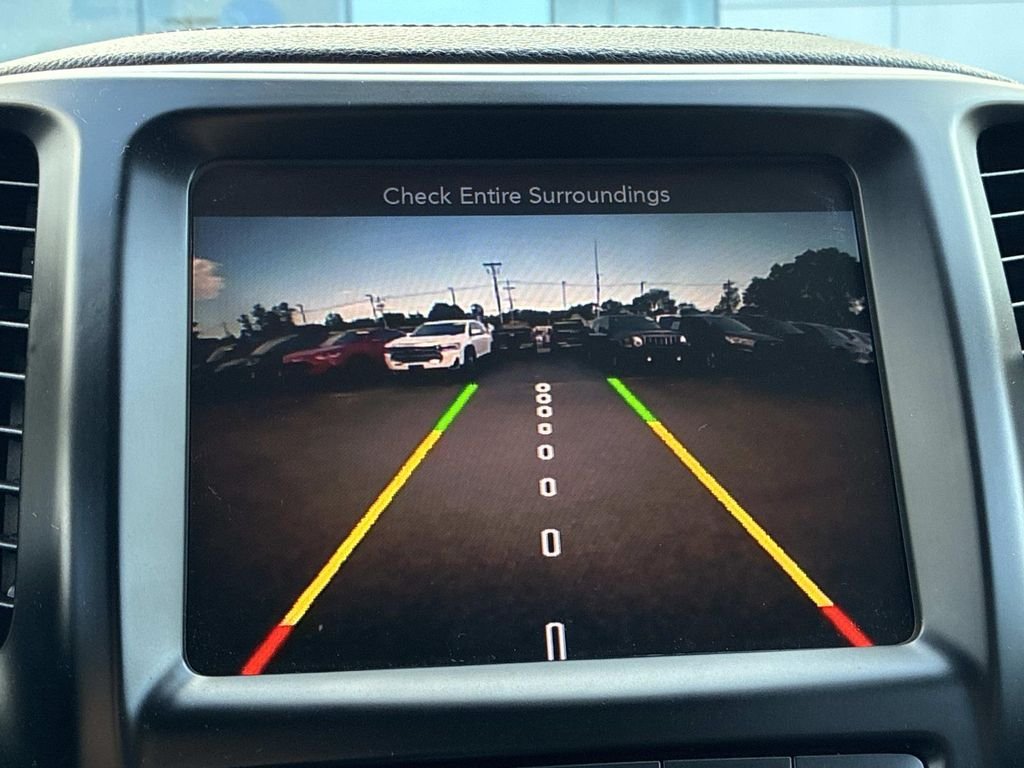 Used 2014 Silver Jeep Latitude image 37