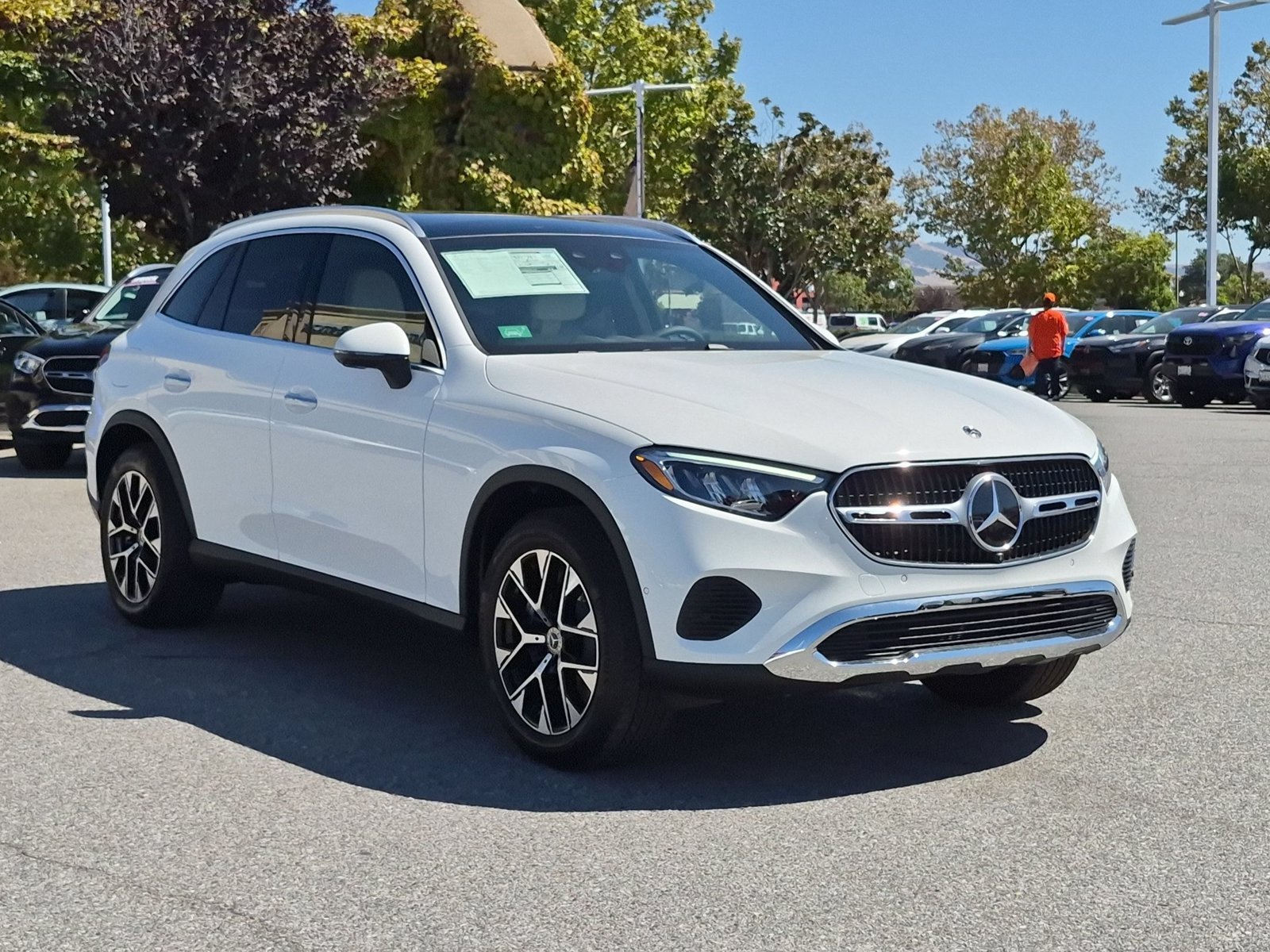 New 2027 Polar White Mercedes-Benz GLC 350e image 7