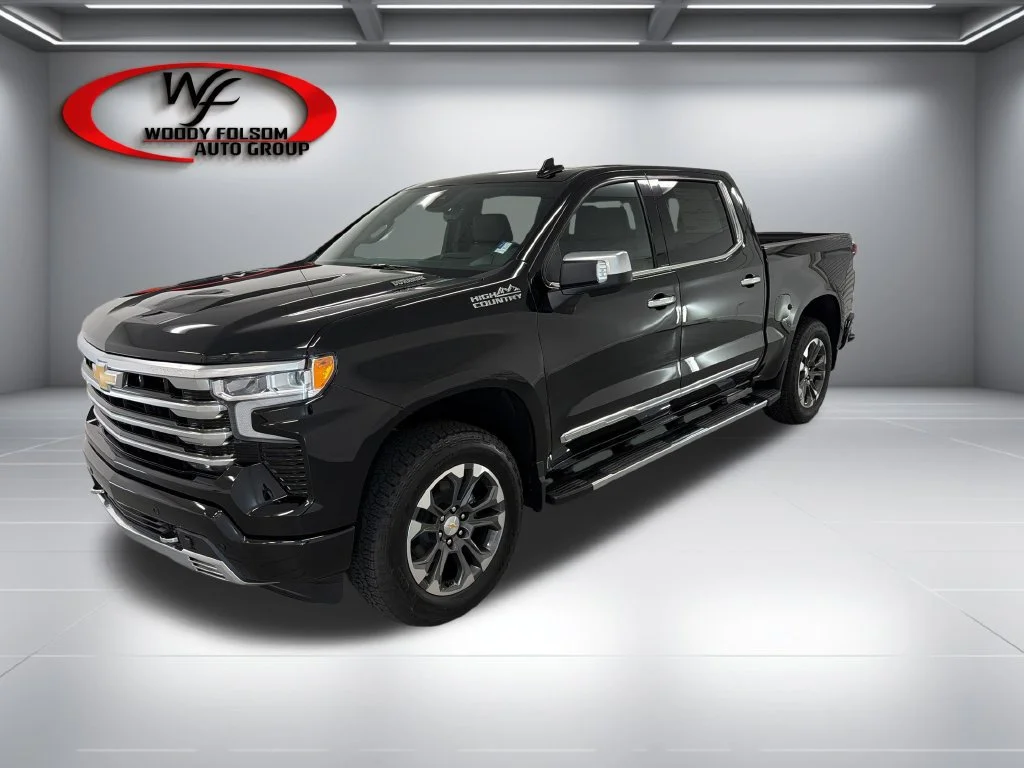 New 2026 Black Chevrolet High Country image 3