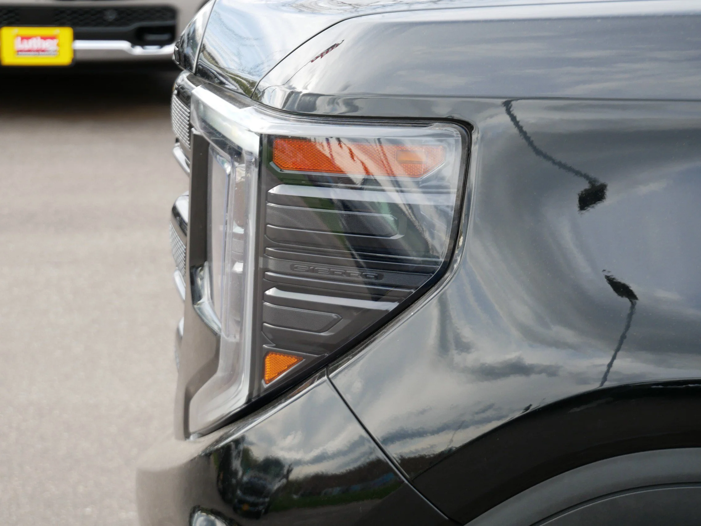 Used 2023 Onyx Black GMC Elevation image 16