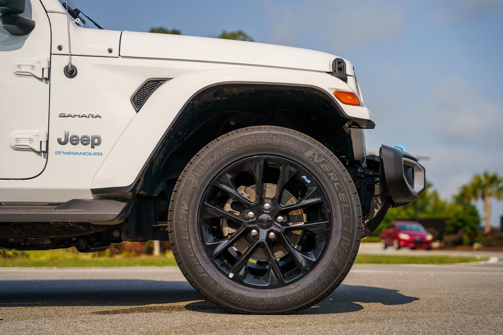 Used 2023 White Jeep Sahara 4xe image 8