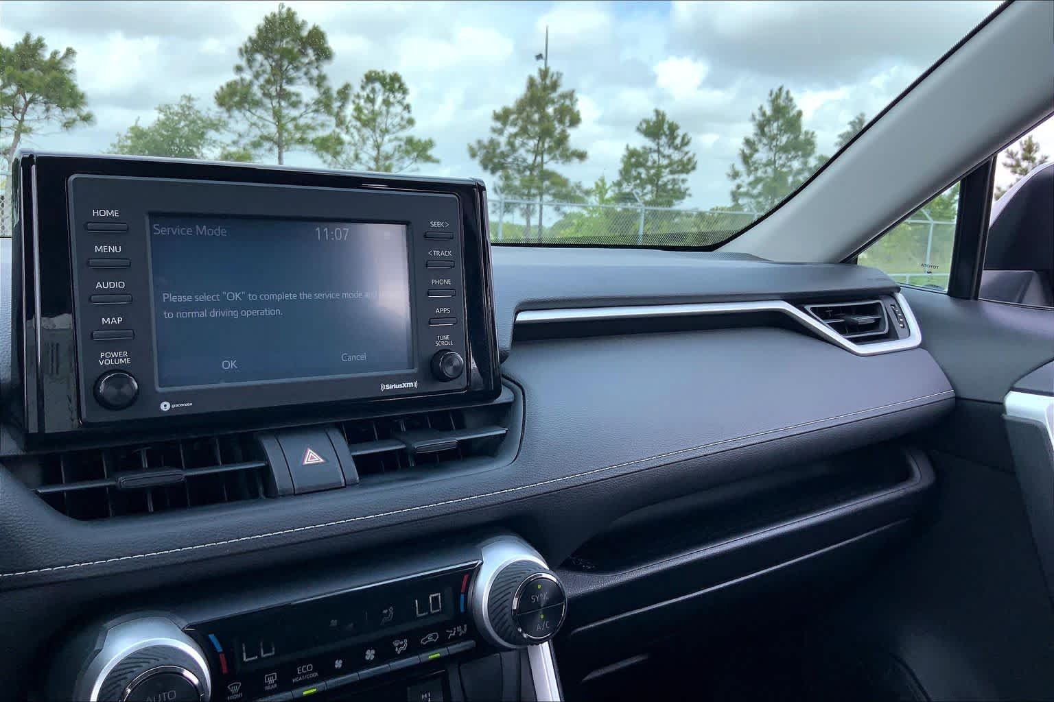 Used 2020 Silver Sky Metallic Toyota Hybrid XLE image 35