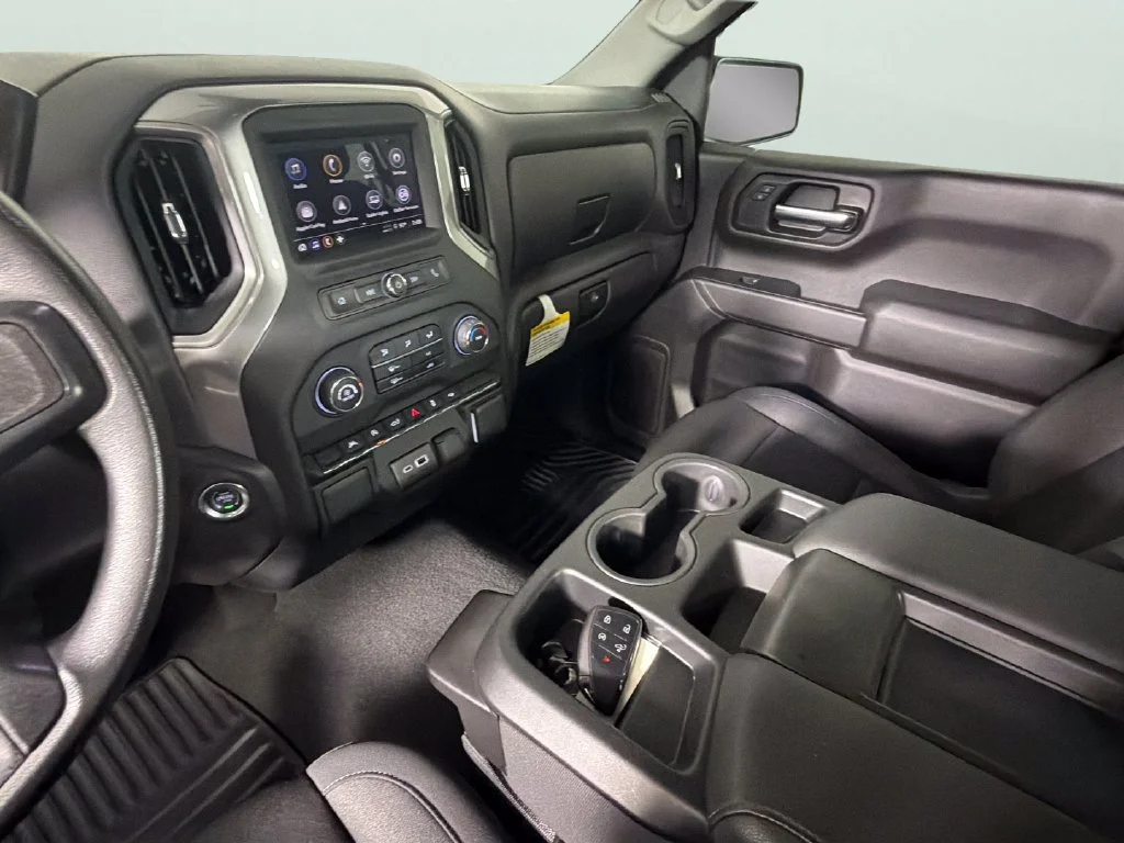 2024 Chevrolet Silverado 1500 Custom - Photo 19